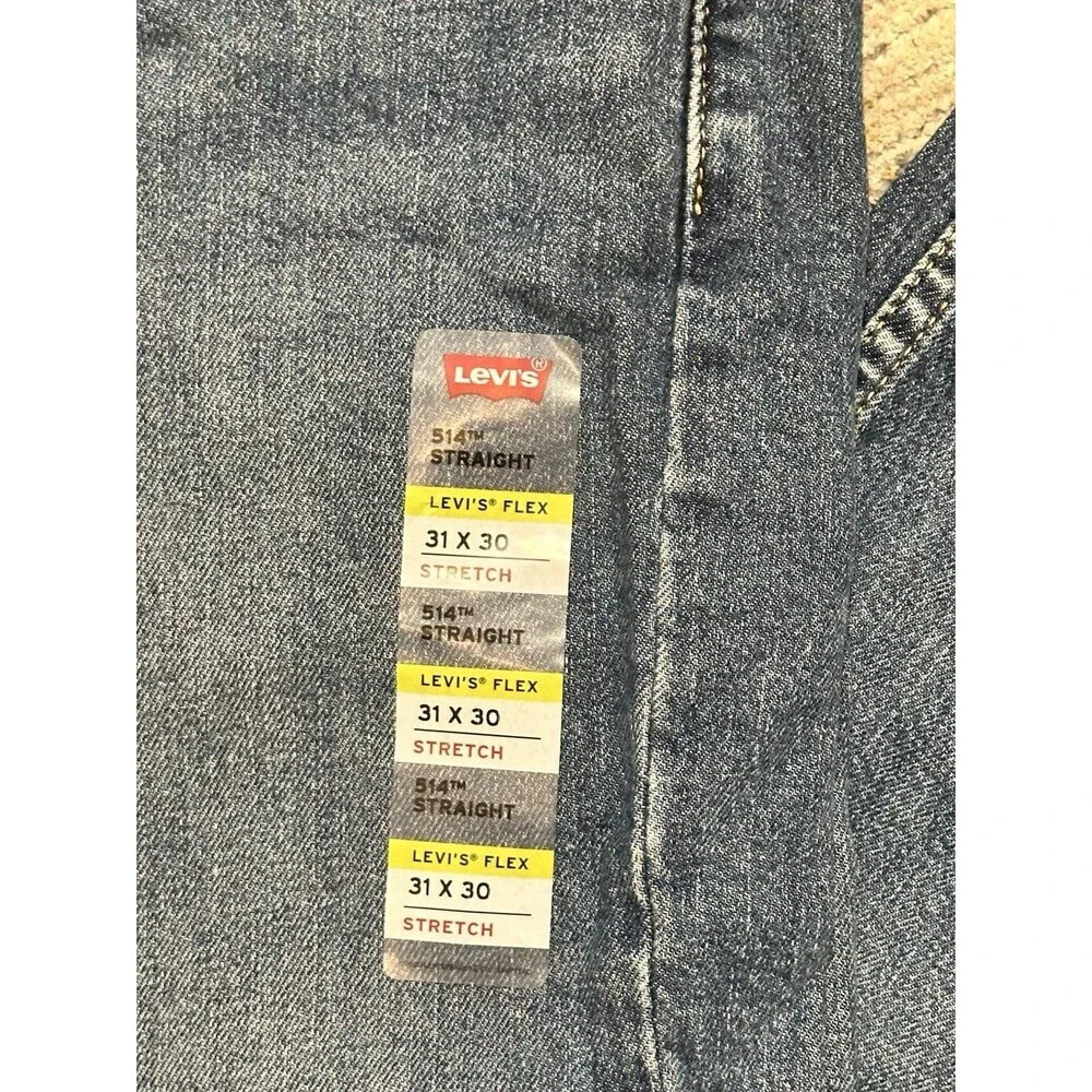 NWT Levis 514 Mens 31X30 Straight Fit Jeans Stretch Medium Wash Blue 005141537